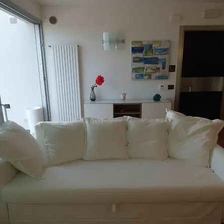 Mare E Laguna Лидо-ди-Езоло